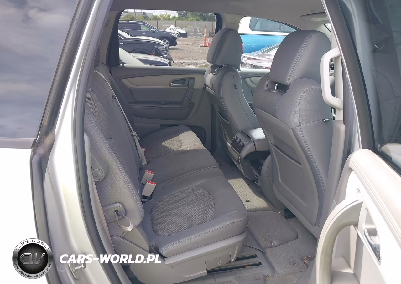 2015 Chevrolet Traverse Ls VIN:1GNKRFKDXFJ188098 - 8
