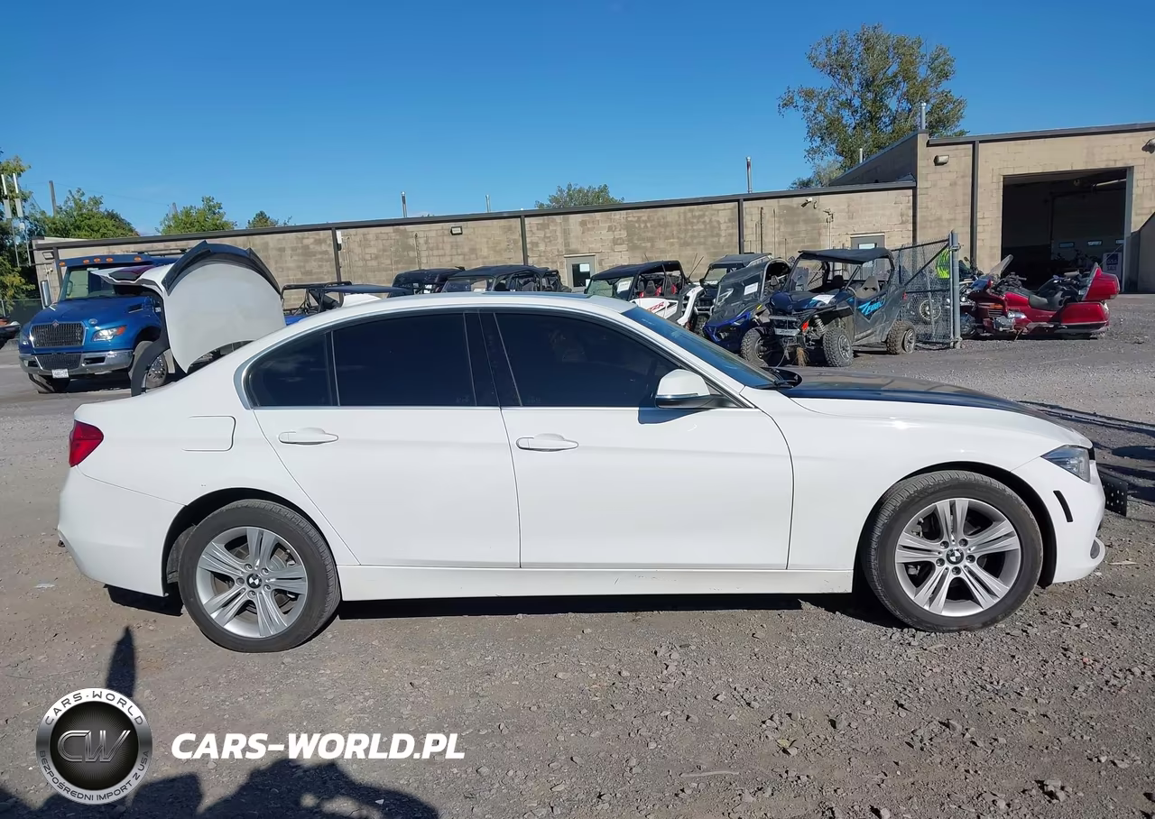 2018 BMW 330I xDrive VIN:WBA8D9C52JEM32772 - 13
