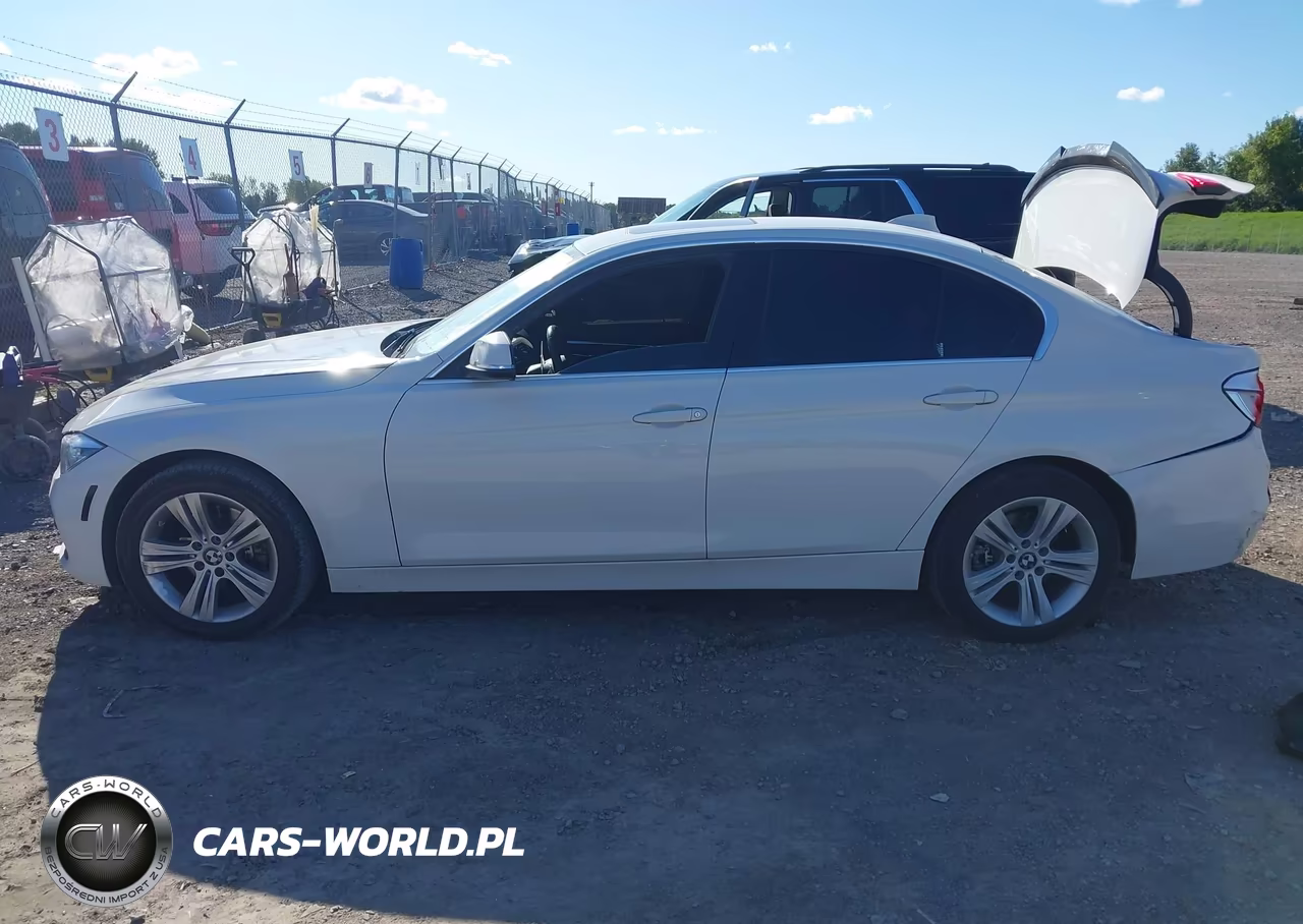 2018 BMW 330I xDrive VIN:WBA8D9C52JEM32772 - 14