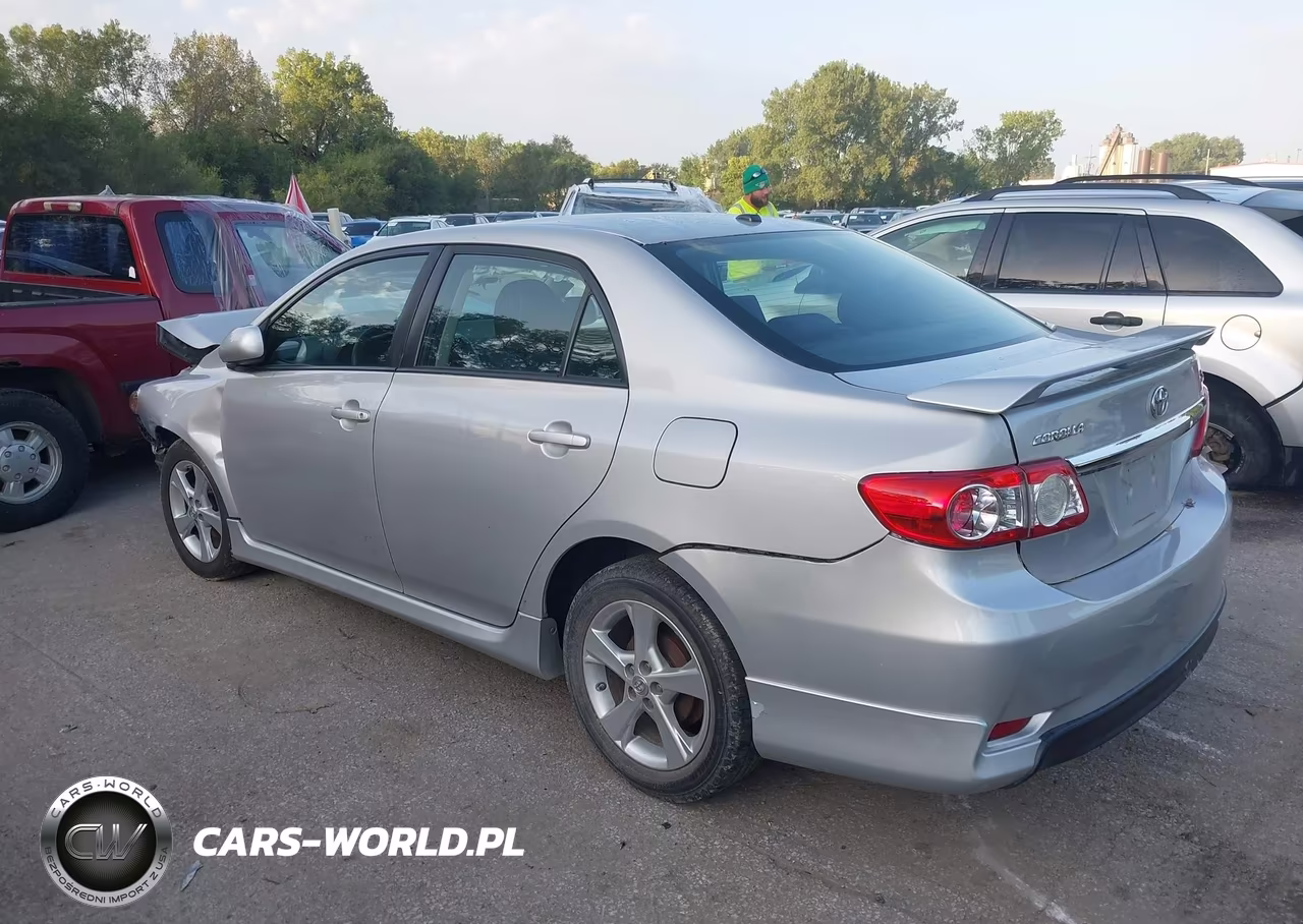 2011 Toyota Corolla S VIN:2T1BU4EE7BC751758 - 3