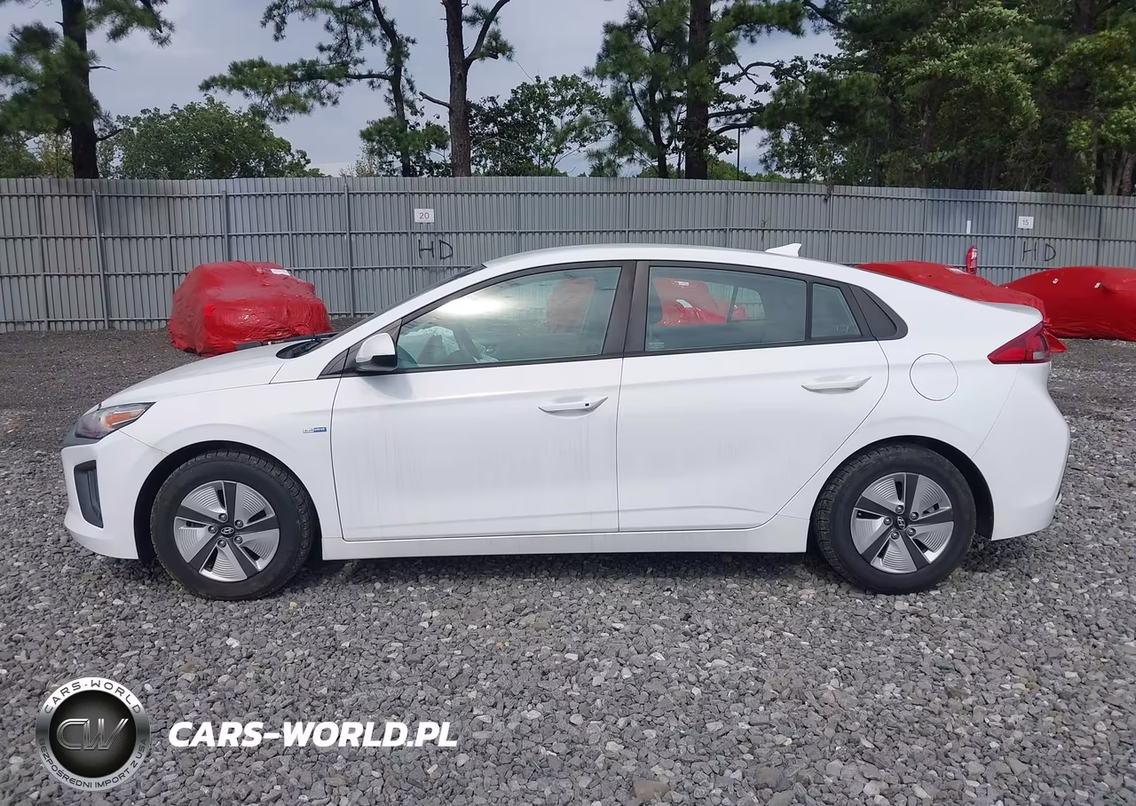 2020 Hyundai Ioniq Hybrid Blue VIN:KMHC65LCXLU219832 - 14