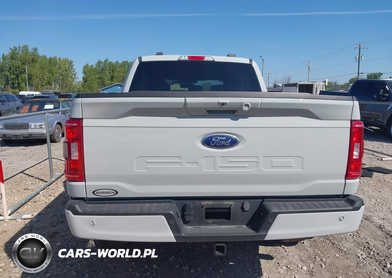 2023 Ford F-150 Xlt VIN:1FTFW1ED3PFD09852 - 17