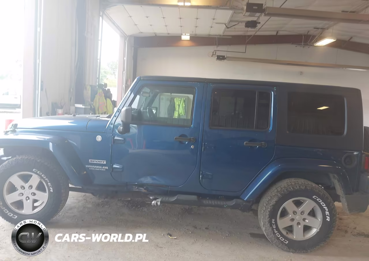 2010 Jeep Wrangler Unlimited Sport VIN:1J4BA3H15AL118060 - 13