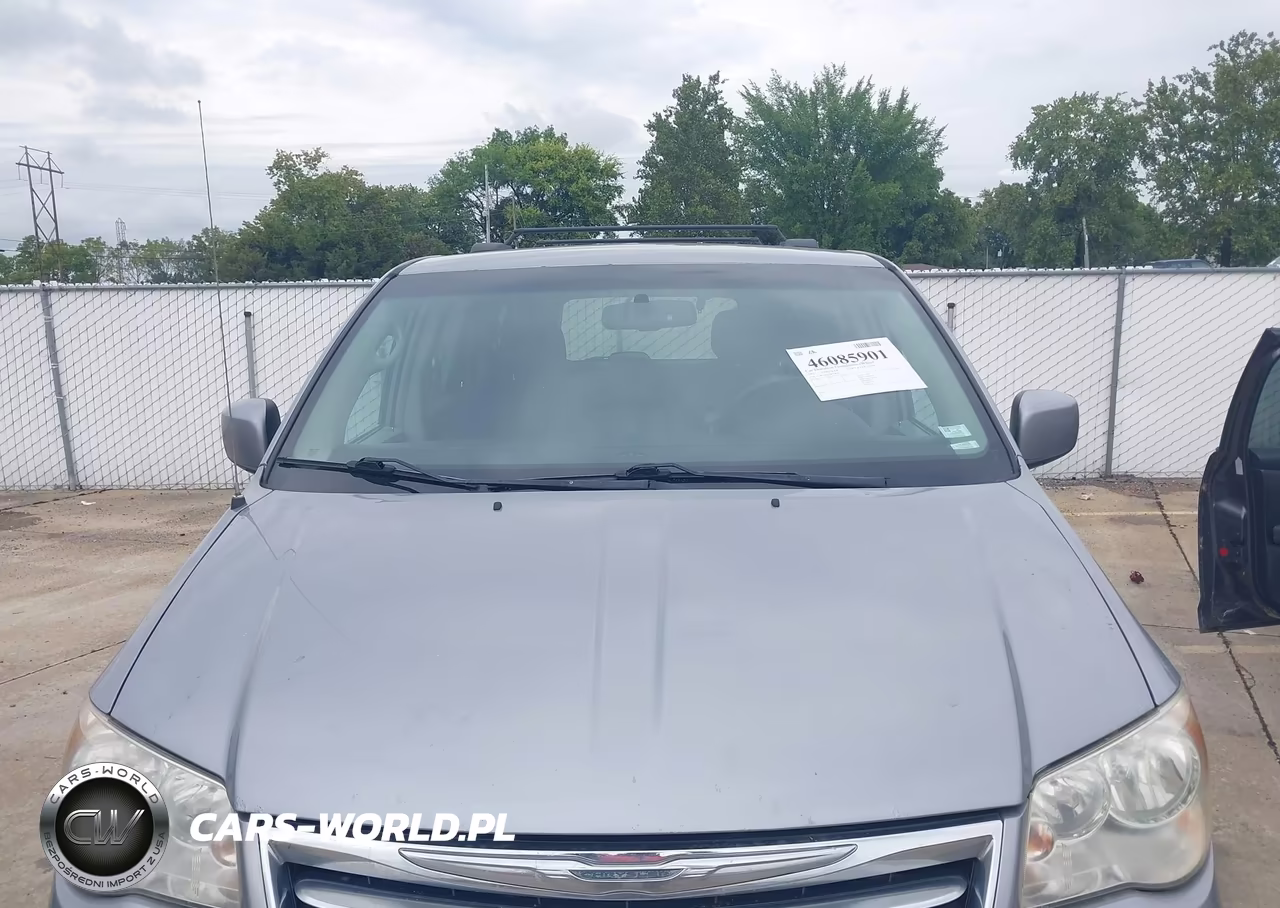 2013 Chrysler Town & Country Touring VIN:2C4RC1BG2DR734620 - 11