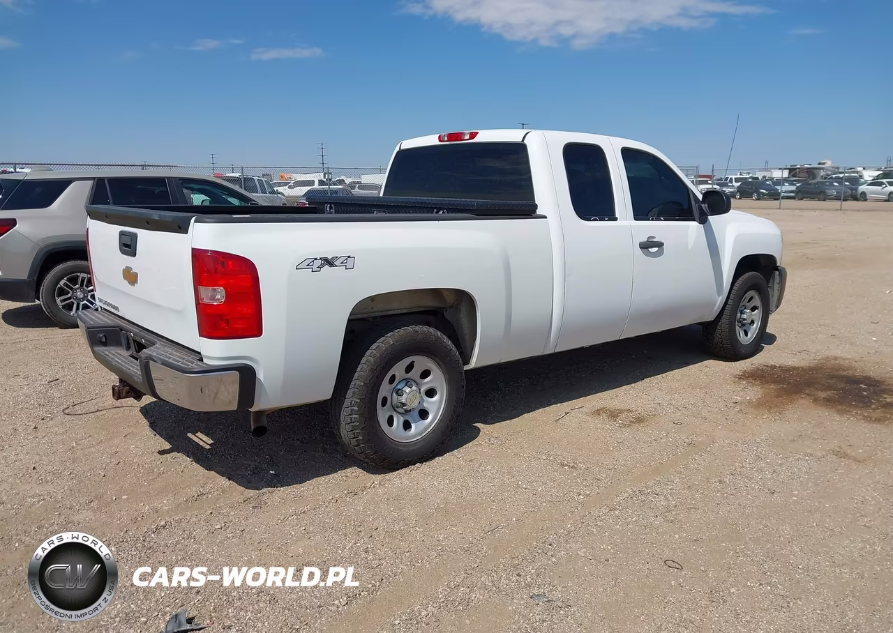2013 Chevrolet Silverado 1500 Work Truck VIN:1GCRKPE73DZ172900 - 4