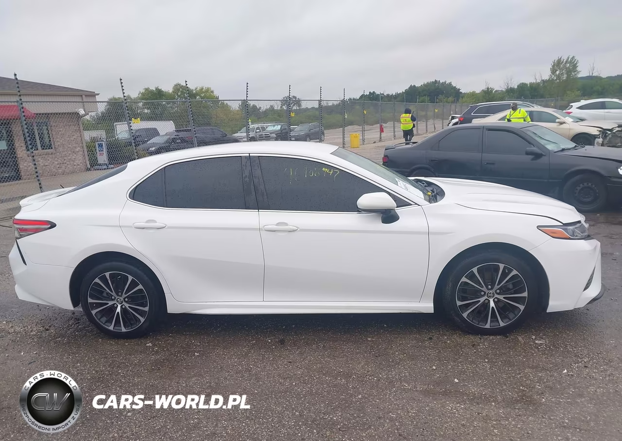2018 Toyota Camry Se VIN:JTNB11HK6J3046798 - 13