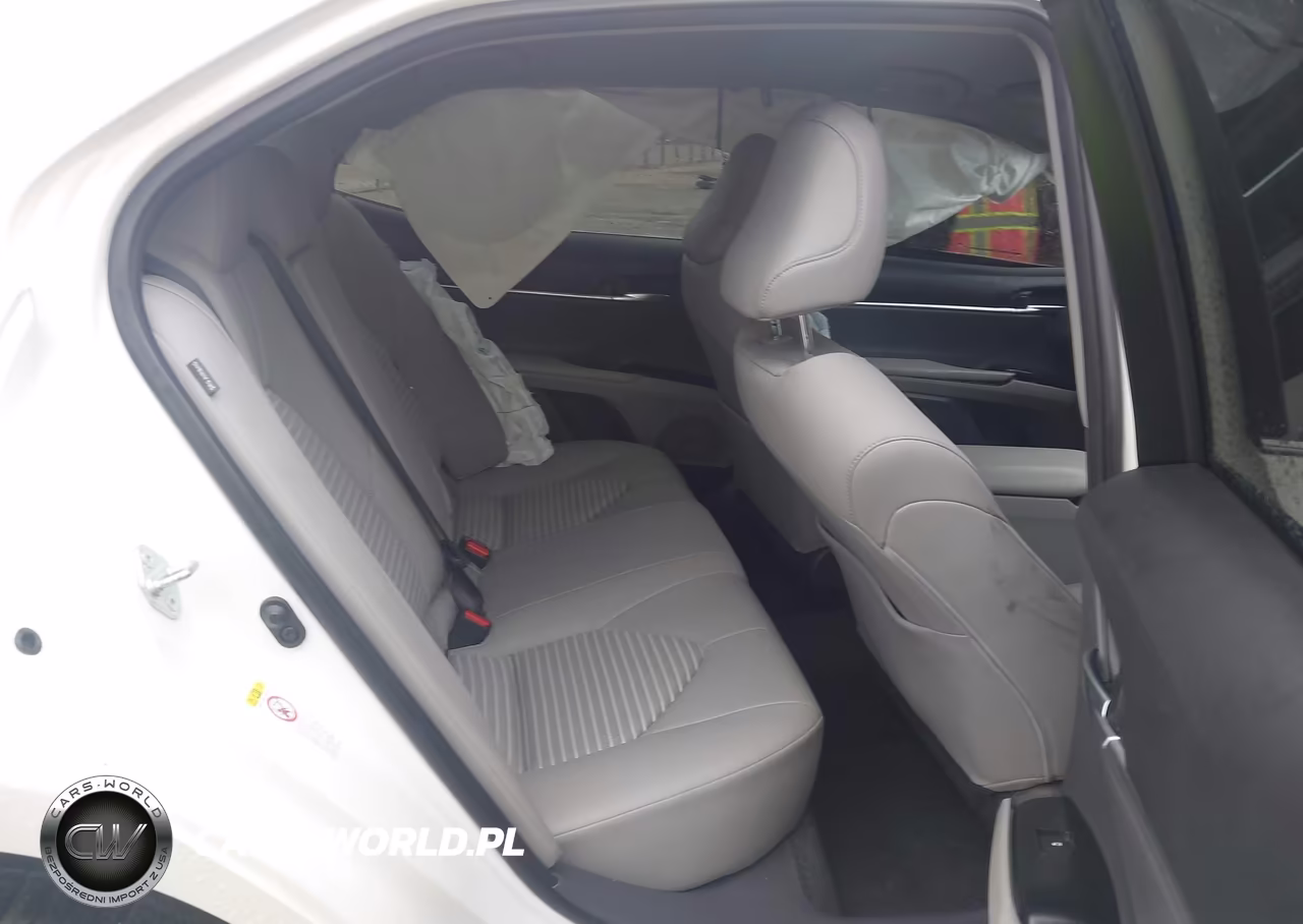 2018 Toyota Camry Se VIN:JTNB11HK6J3046798 - 8