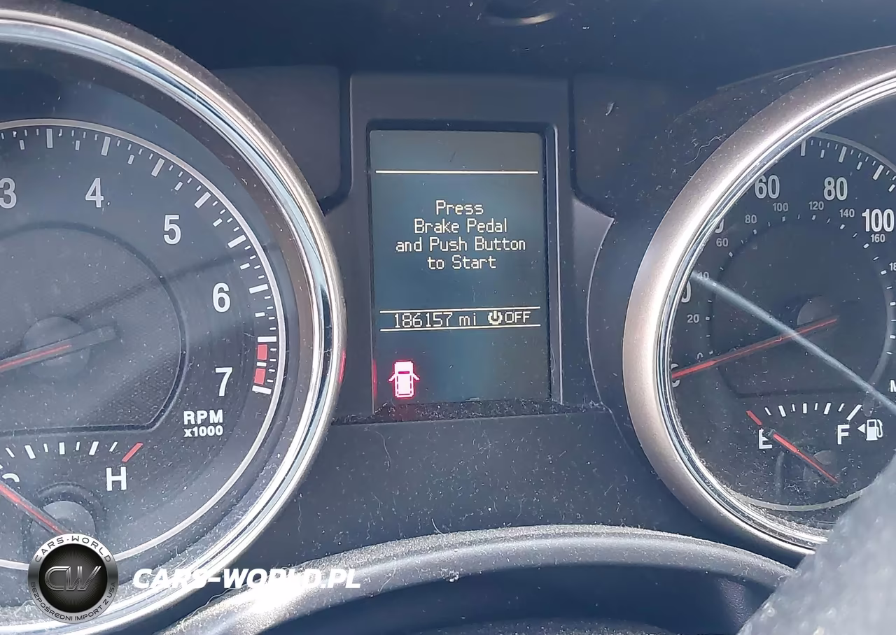 2011 Jeep Grand Cherokee Laredo VIN:1J4RS4GG3BC535105 - 15