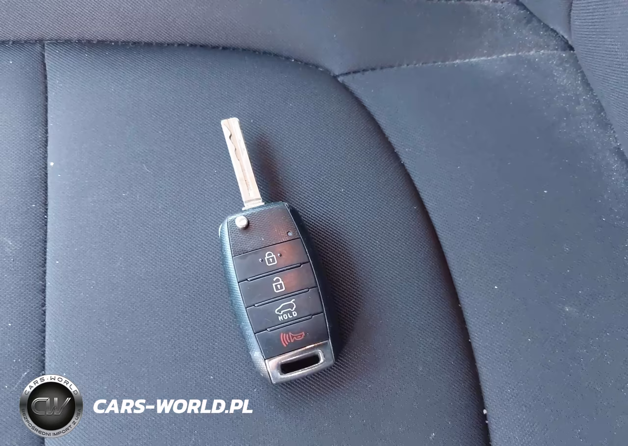2018 Kia Soul VIN:KNDJN2A28J7613686 - 11