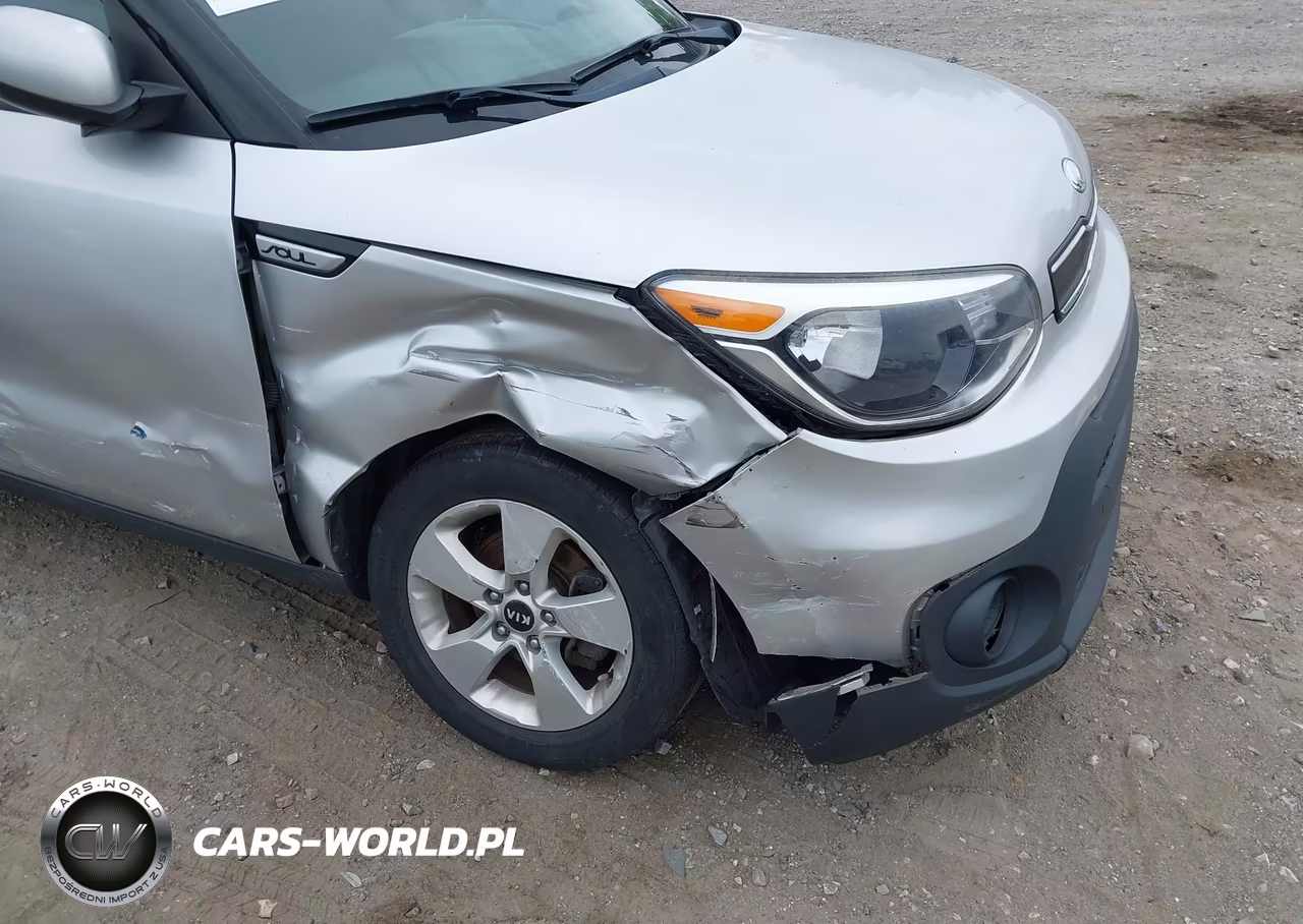 2018 Kia Soul VIN:KNDJN2A28J7613686 - 17