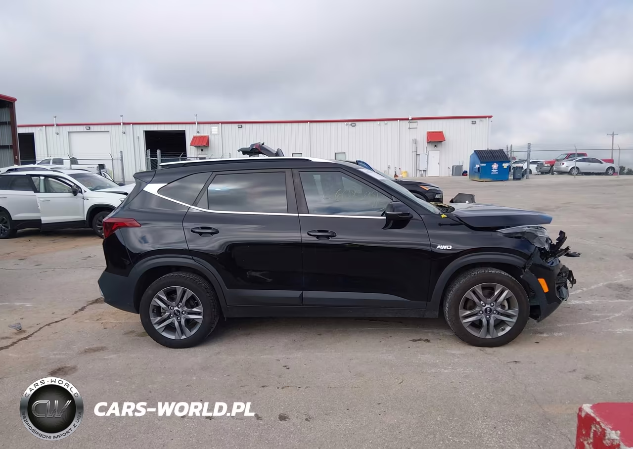 2021 Kia Seltos S VIN:KNDEUCAA7M7044190 - 13