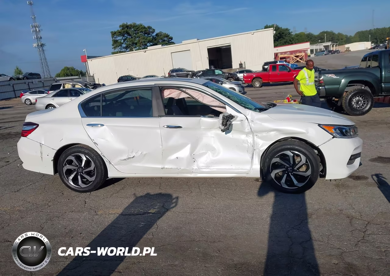 2017 Honda Accord Ex VIN:1HGCR2F74HA118093 - 13