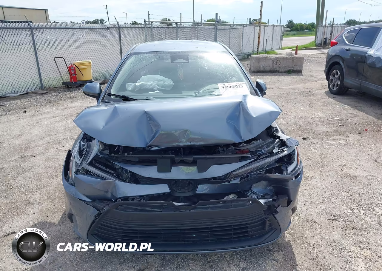 2024 Toyota Corolla Hybrid Le VIN:JTDBCMFE1R3044305 - 12