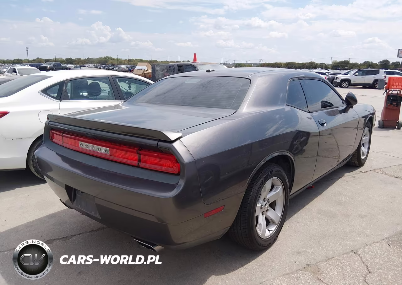2014 Dodge Challenger Sxt VIN:2C3CDYAG7EH294337 - 4
