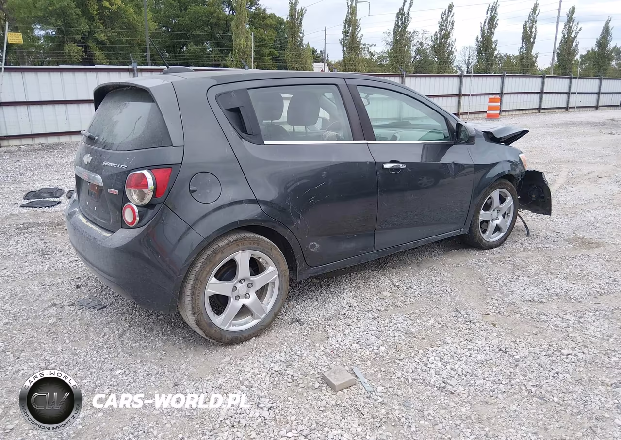 2016 Chevrolet Sonic Ltz Auto VIN:1G1JE6SB6G4160824 - 4