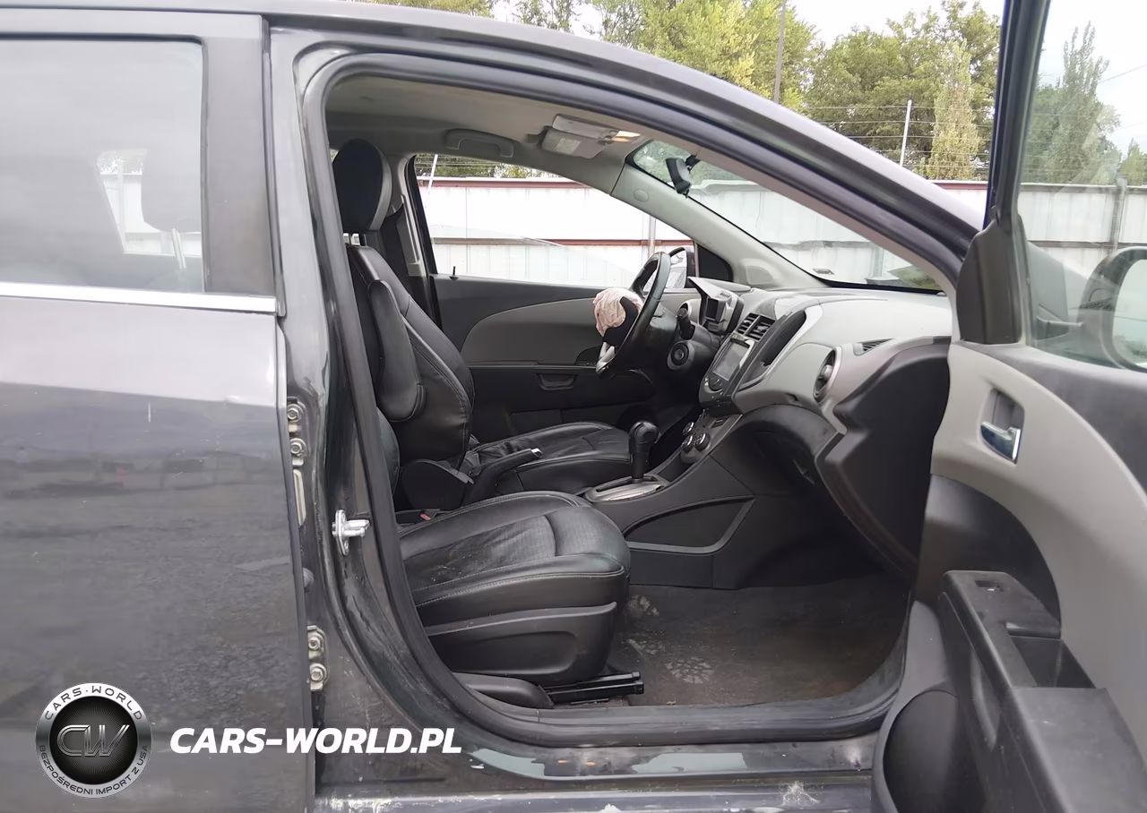 2016 Chevrolet Sonic Ltz Auto VIN:1G1JE6SB6G4160824 - 5