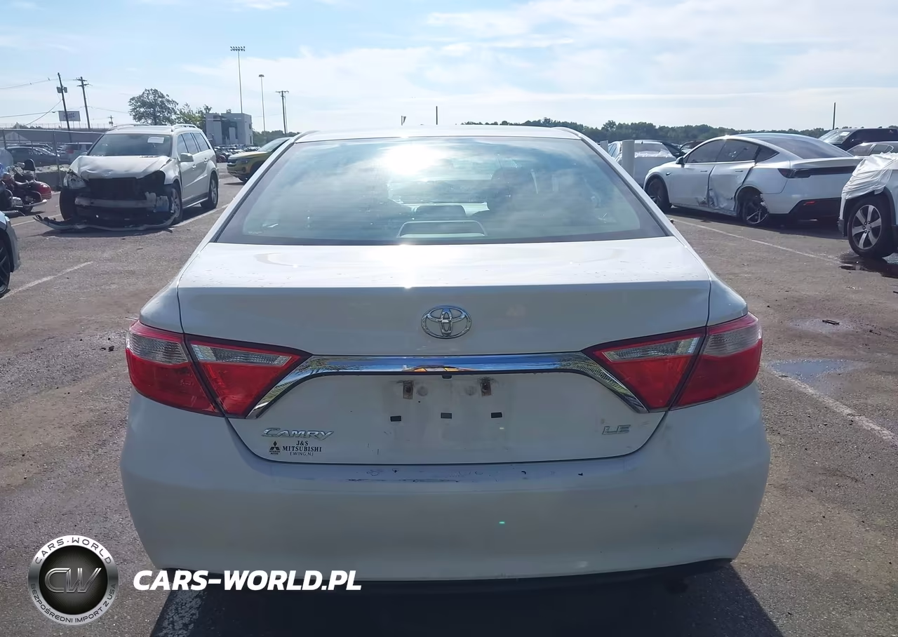 2017 Toyota Camry Le VIN:4T1BF1FK7HU797482 - 16