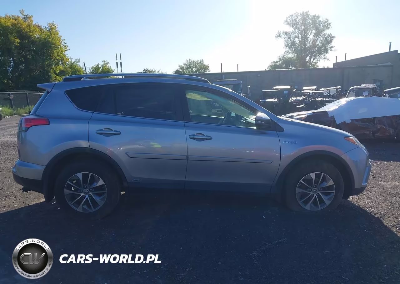 2017 Toyota Rav4 Hybrid Xle VIN:JTMRJREV4HD102578 - 13
