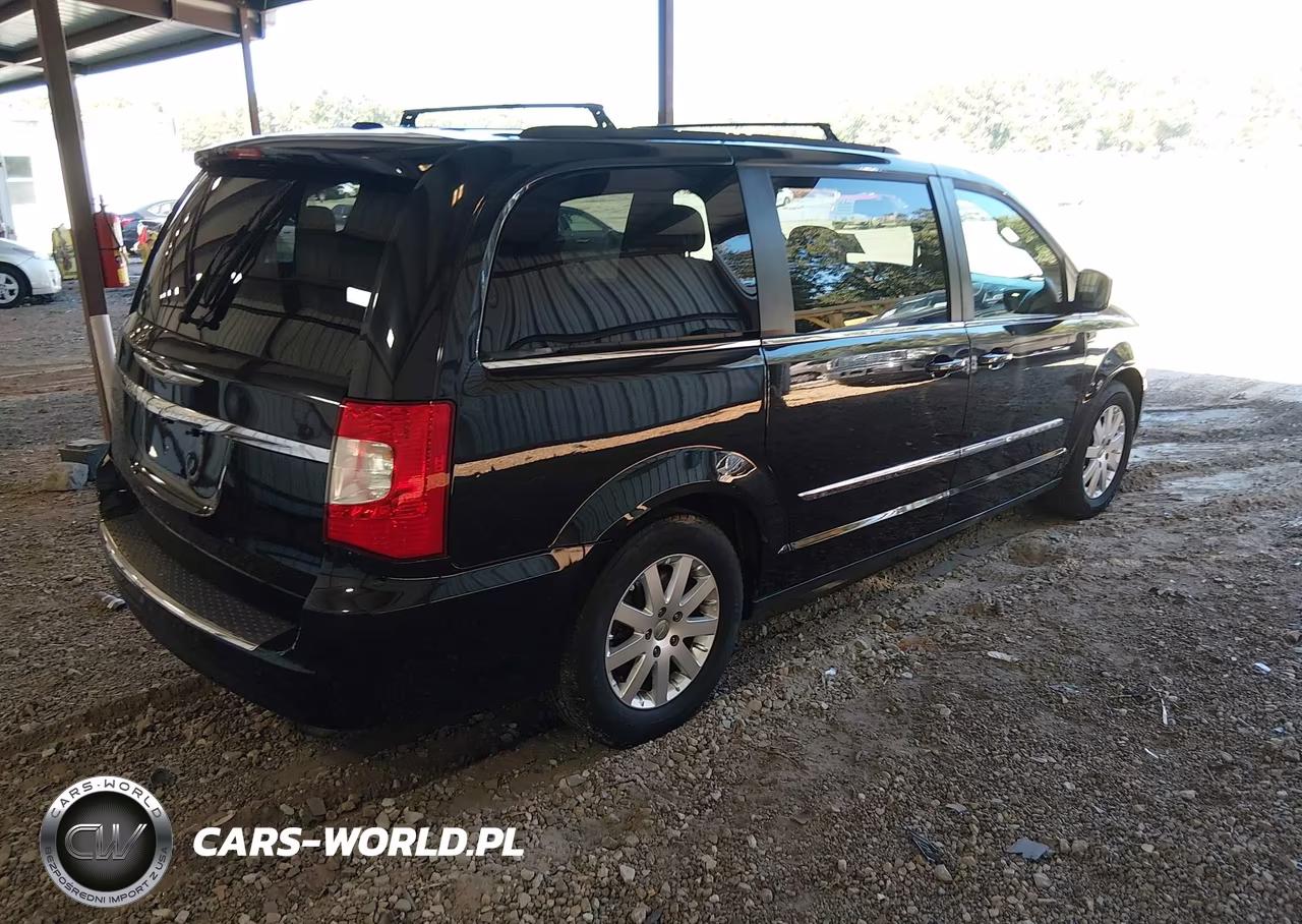 2015 Chrysler Town & Country Touring VIN:2C4RC1BG5FR654781 - 4