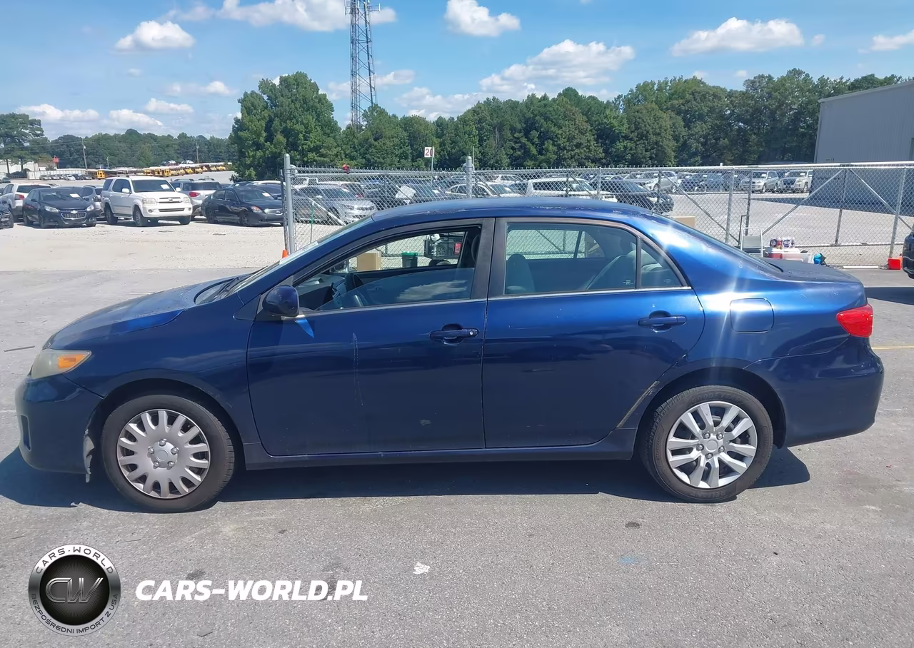 2013 Toyota Corolla Le VIN:5YFBU4EEXDP202882 - 14