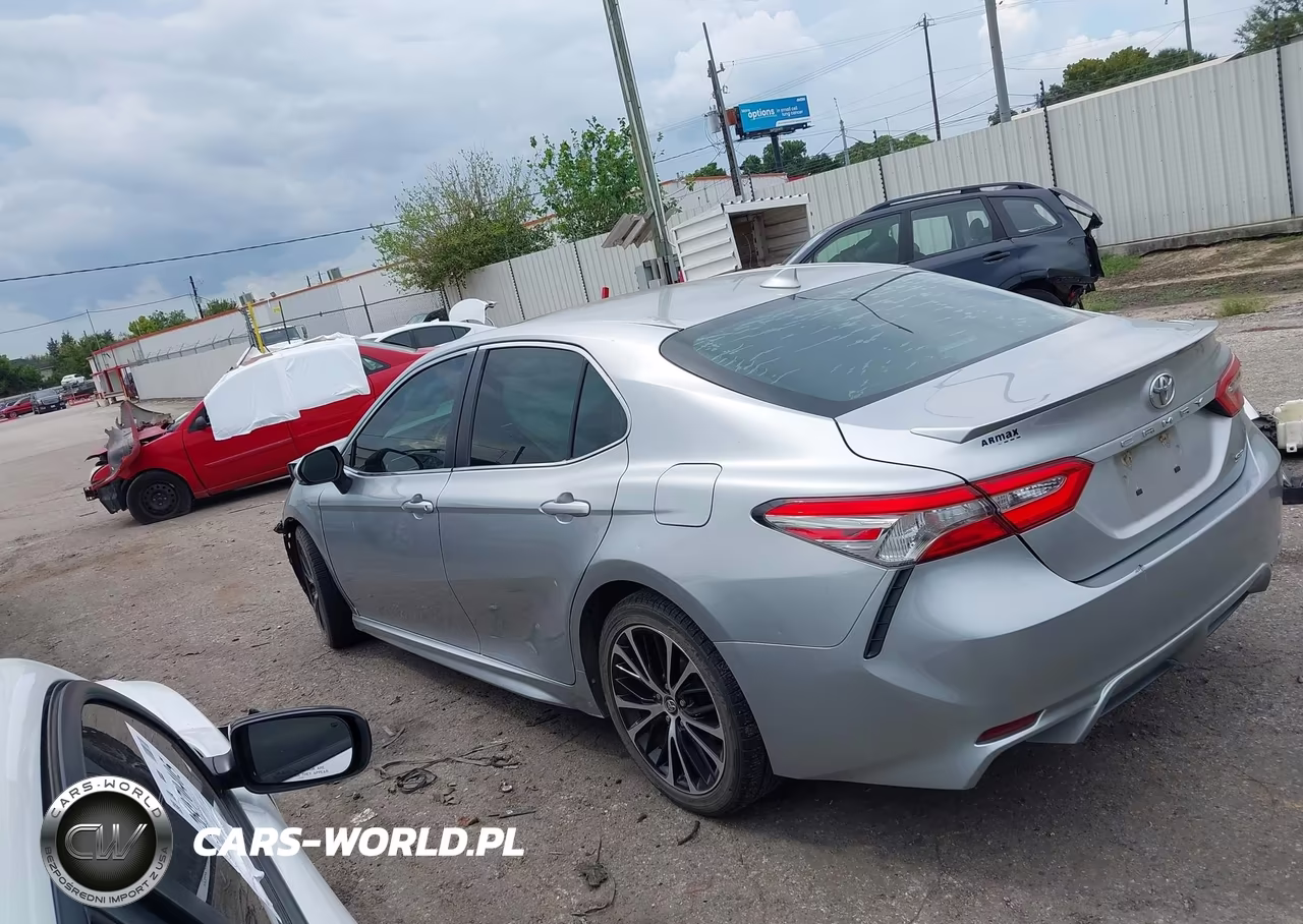 2018 Toyota Camry Se VIN:4T1B11HK6JU025573 - 15