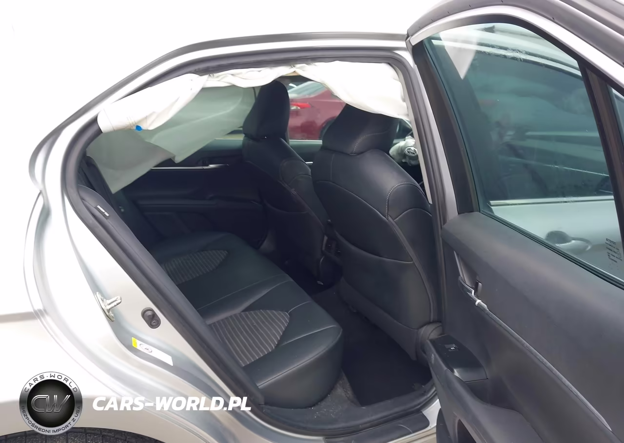 2018 Toyota Camry Se VIN:4T1B11HK6JU025573 - 8