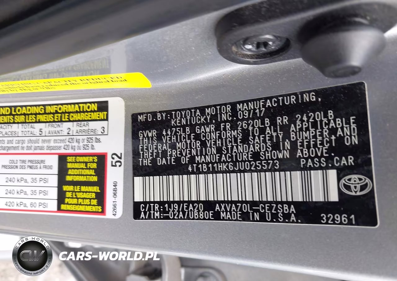 2018 Toyota Camry Se VIN:4T1B11HK6JU025573 - 9