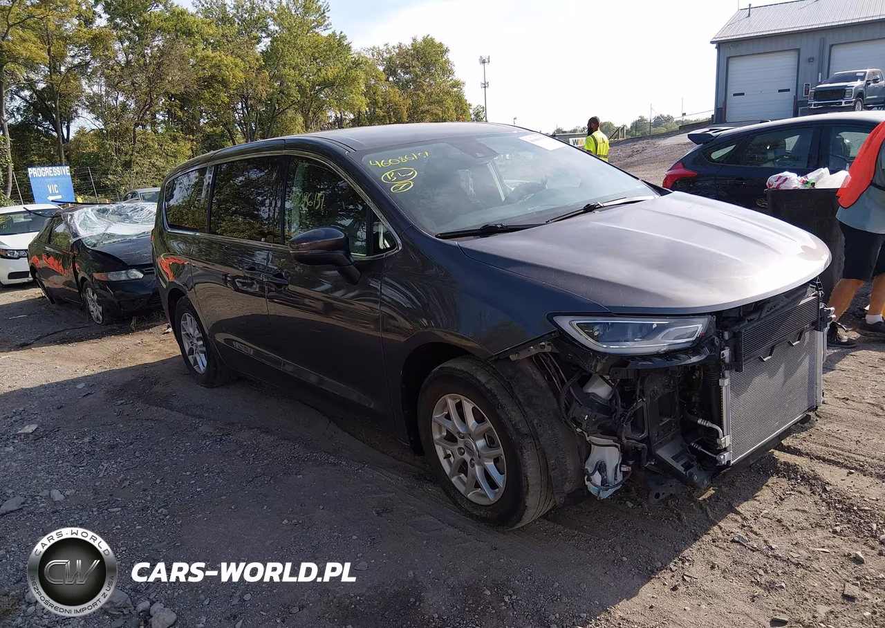 2023 Chrysler Pacifica Touring L