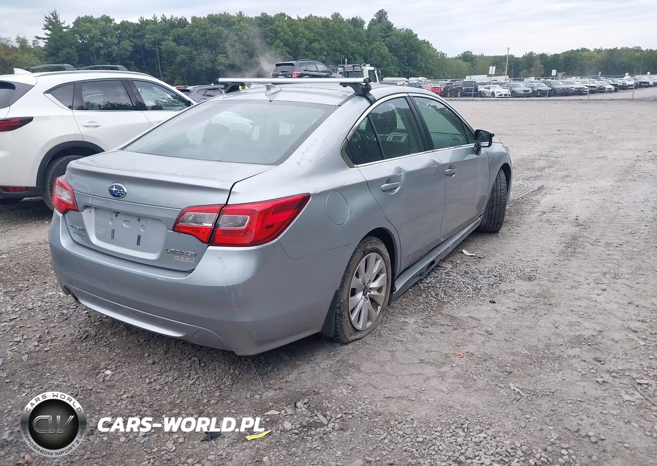 2016 Subaru Legacy 2.5I Premium VIN:4S3BNAC65G3010581 - 4