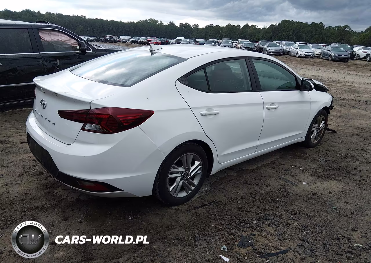 2020 Hyundai Elantra Sel VIN:5NPD84LF6LH568116 - 4