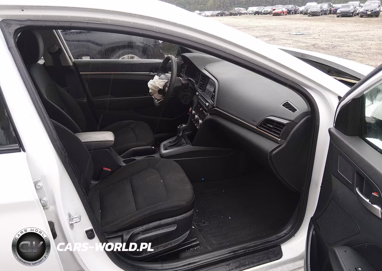 2020 Hyundai Elantra Sel VIN:5NPD84LF6LH568116 - 5