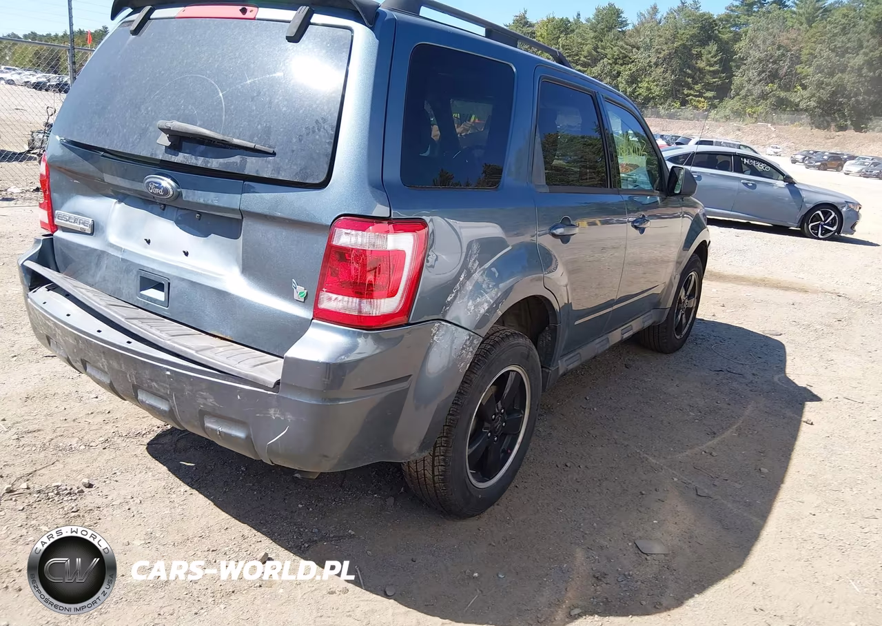2011 Ford Escape Xlt VIN:1FMCU9DG4BKA55924 - 4