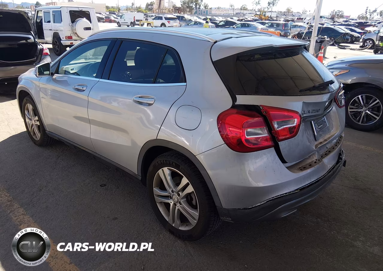 2017 Mercedes-Benz Gla 250 4Matic VIN:WDCTG4GB1HJ337431 - 3
