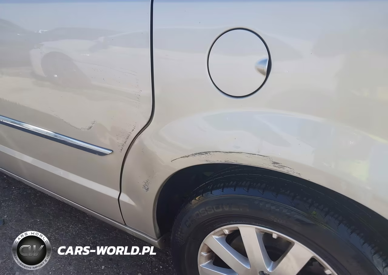 2013 Chrysler Town & Country Touring VIN:2C4RC1BG9DR539193 - 6