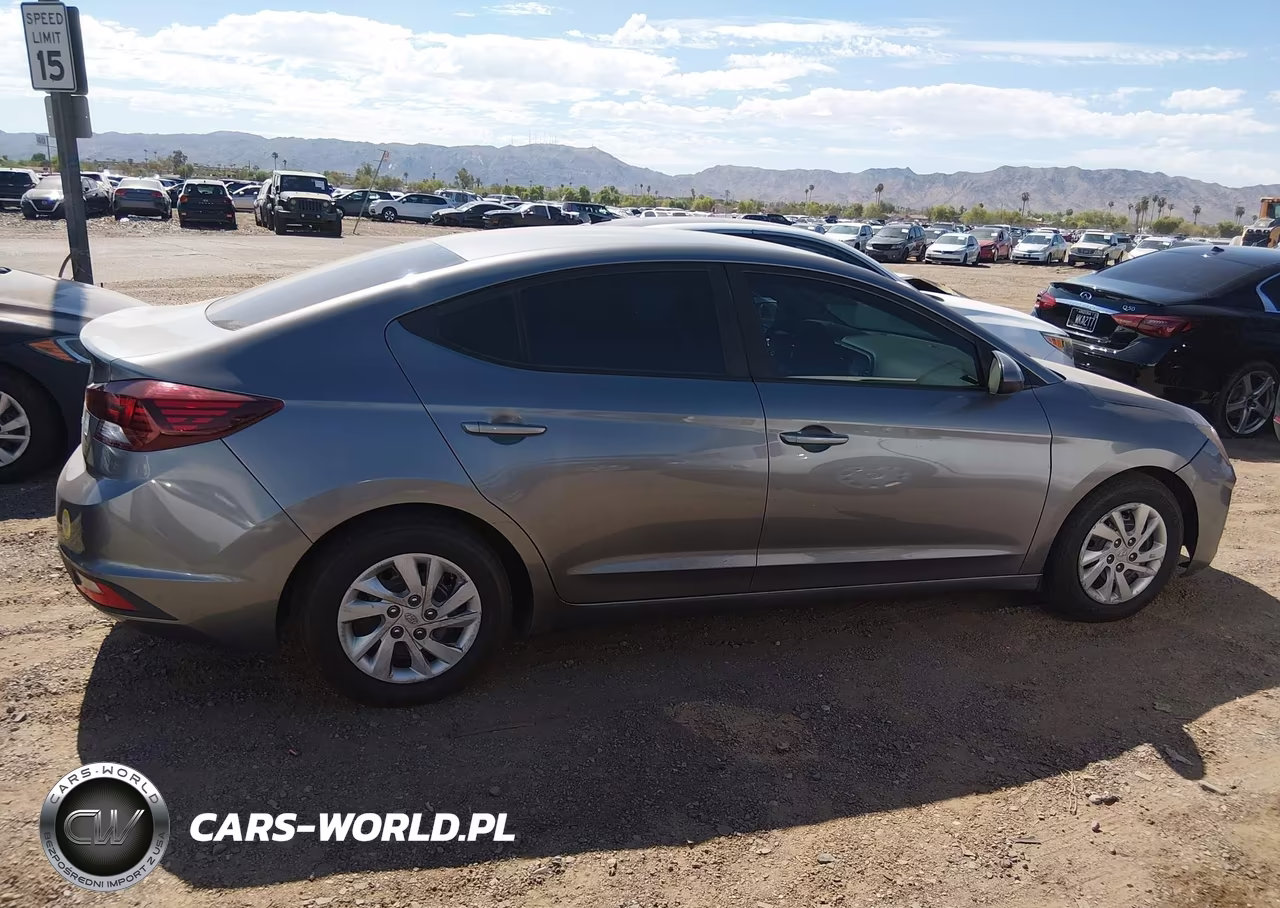 2019 Hyundai Elantra Se VIN:5NPD74LF2KH439002 - 12
