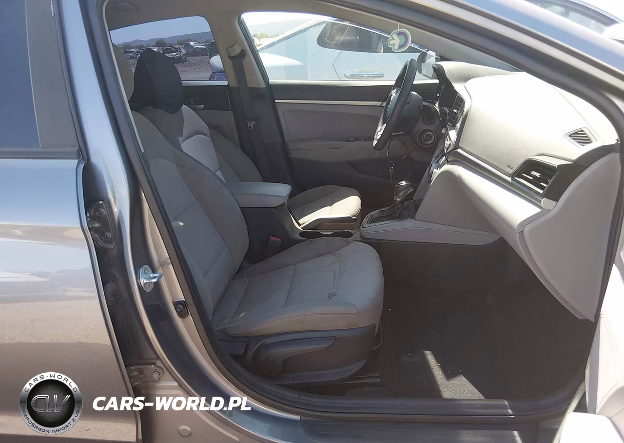 2019 Hyundai Elantra Se VIN:5NPD74LF2KH439002 - 5