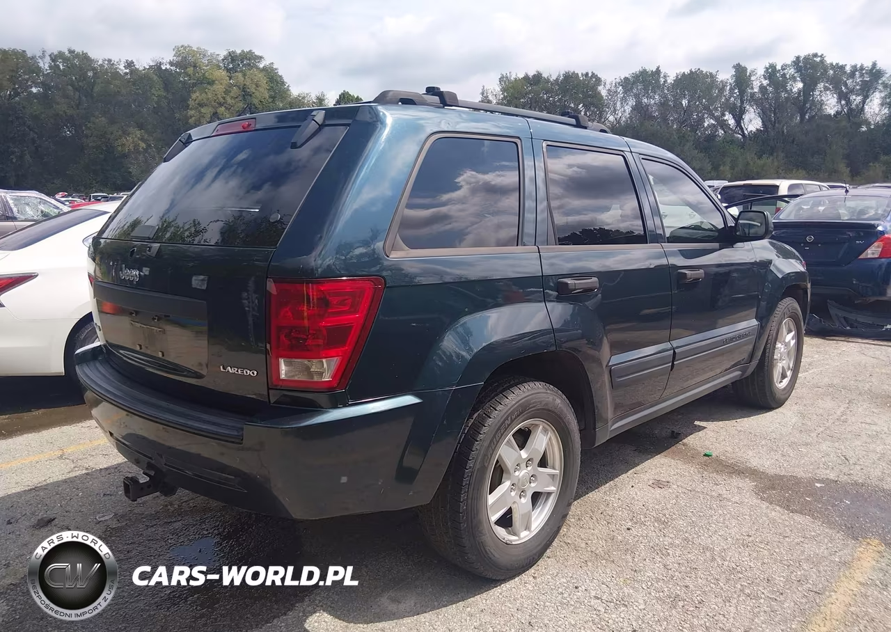 2005 Jeep Grand Cherokee Laredo VIN:1J4GR48K35C550536 - 4