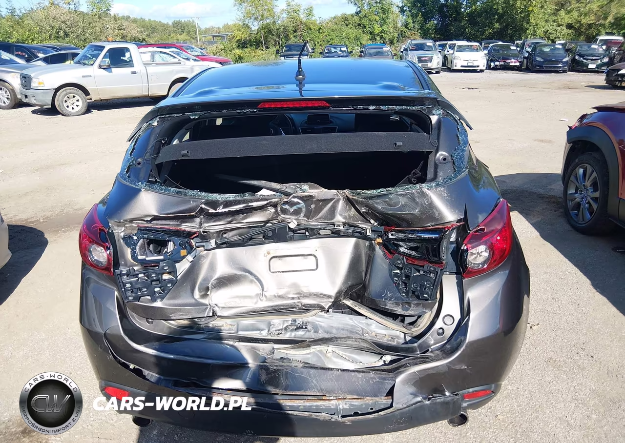 2014 Mazda Mazda3 I Touring VIN:JM1BM1L76E1122522 - 16