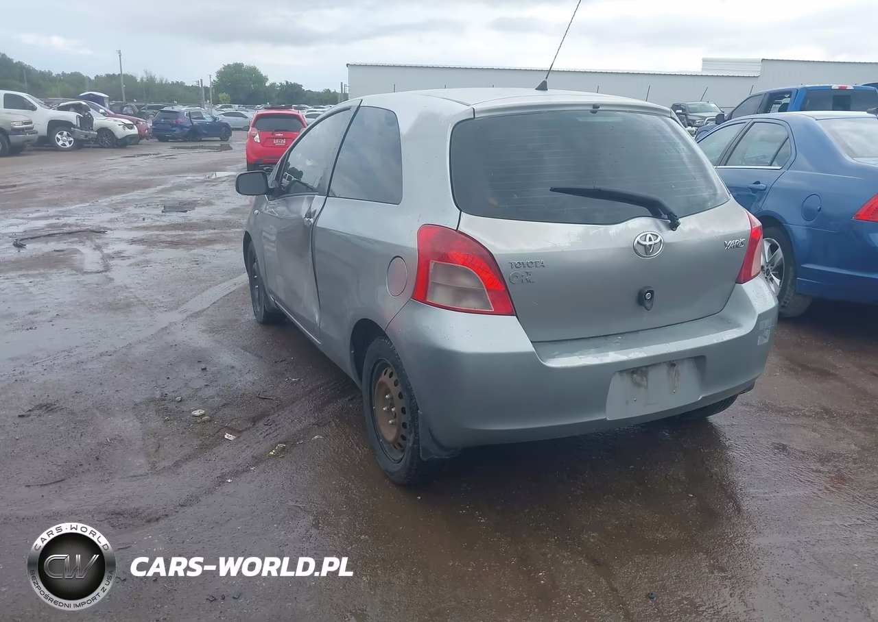 2008 Toyota Yaris VIN:JTDJT923X85209820 - 3