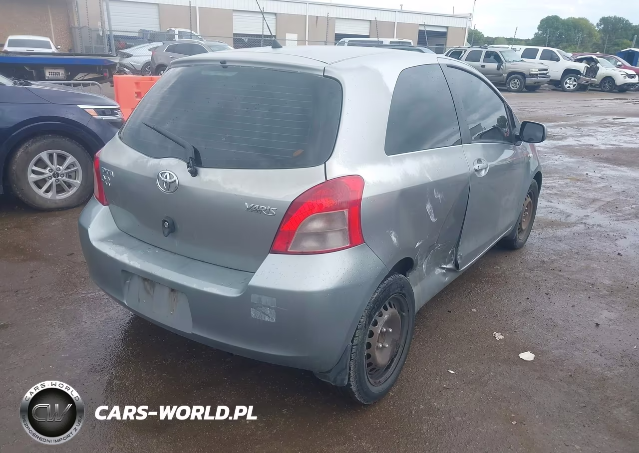 2008 Toyota Yaris VIN:JTDJT923X85209820 - 4