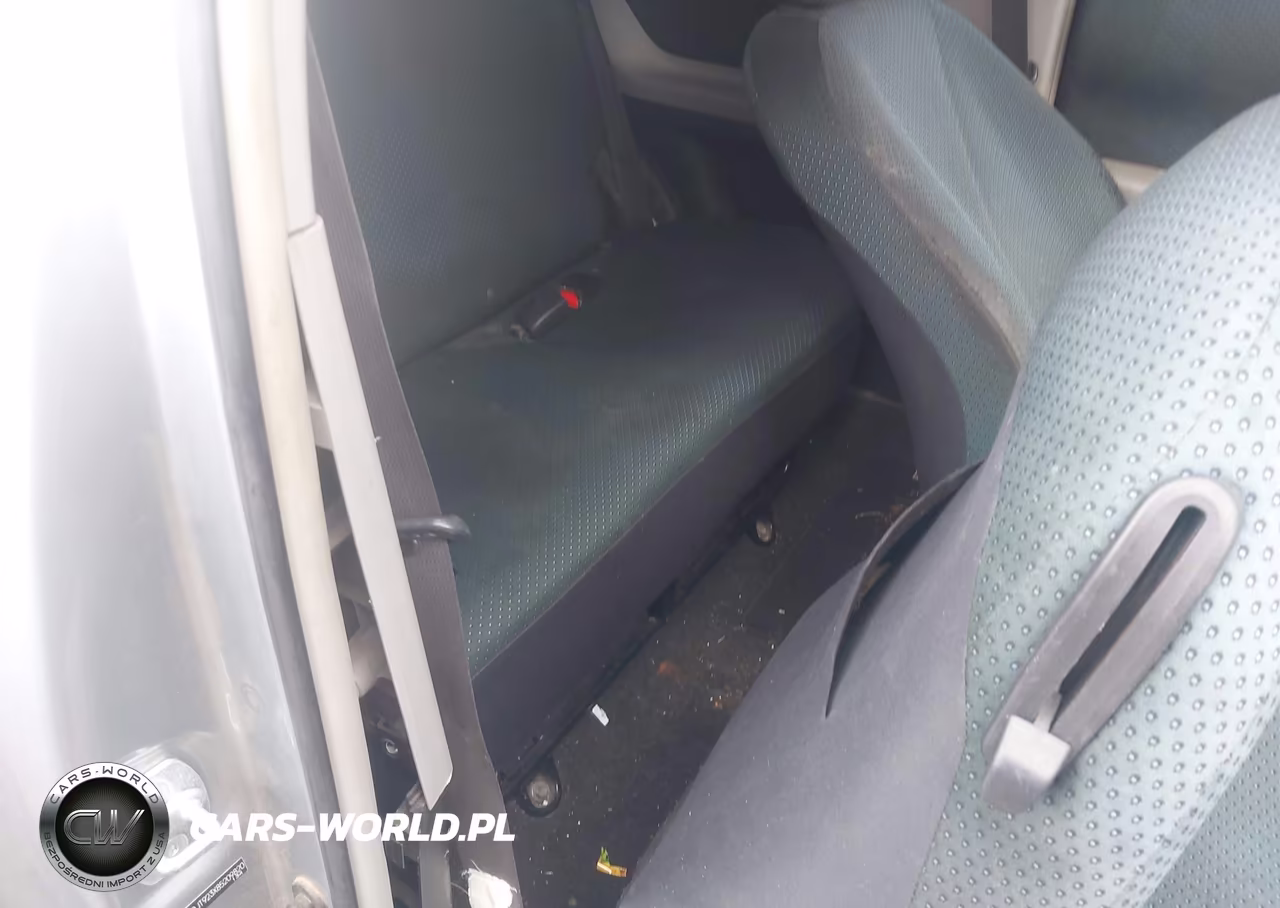 2008 Toyota Yaris VIN:JTDJT923X85209820 - 8
