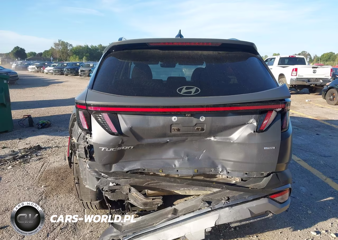 2025 Hyundai Tucson Limited VIN:5NMJECDE2SH579833 - 16