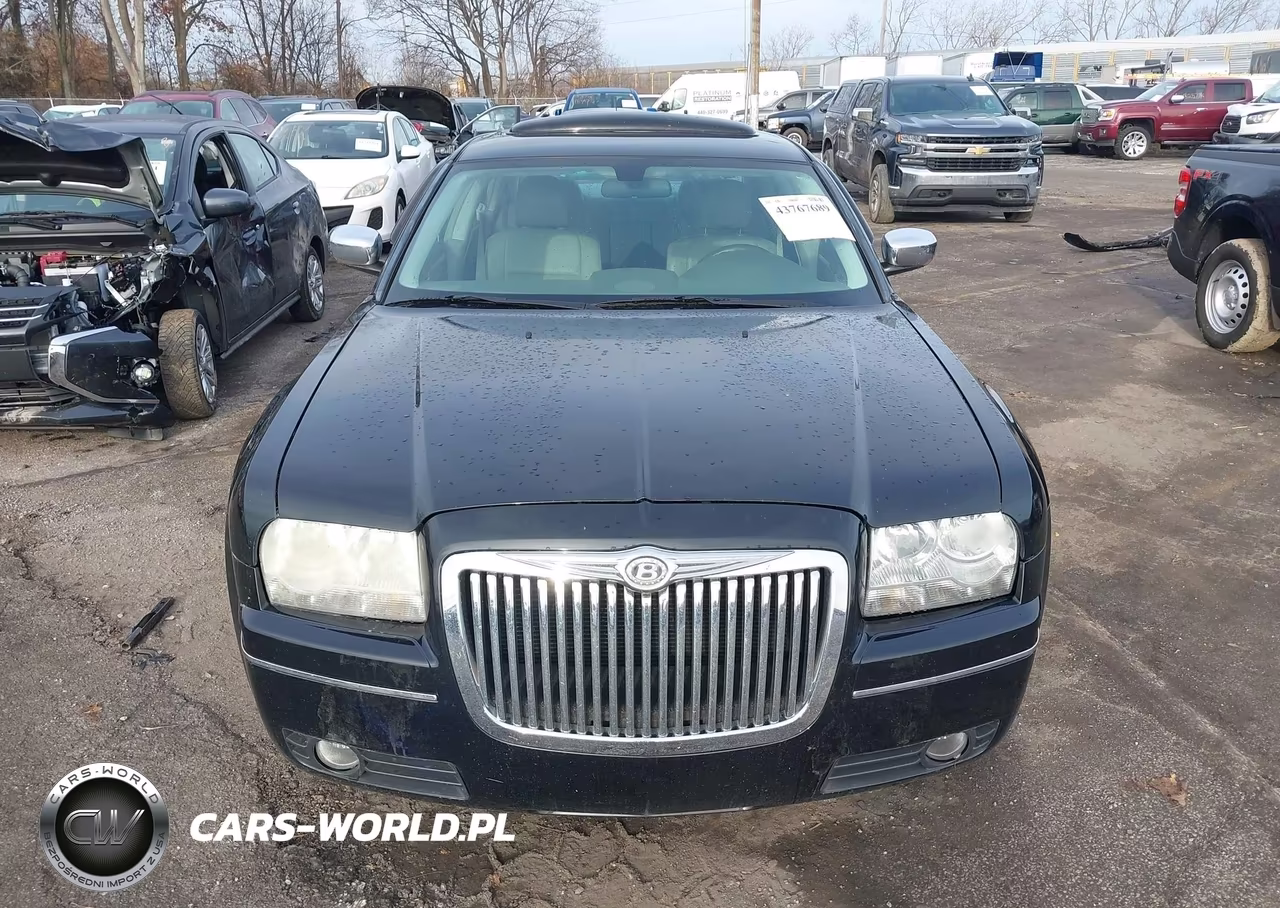 2010 Chrysler 300 Touring-Signature Series-Executive Series VIN:2C3CA5CVXAH330518 - 12