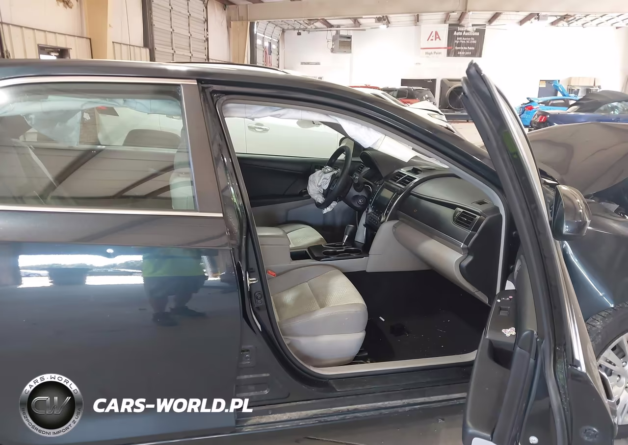 2014 Toyota Camry L VIN:4T4BF1FK5ER423261 - 5