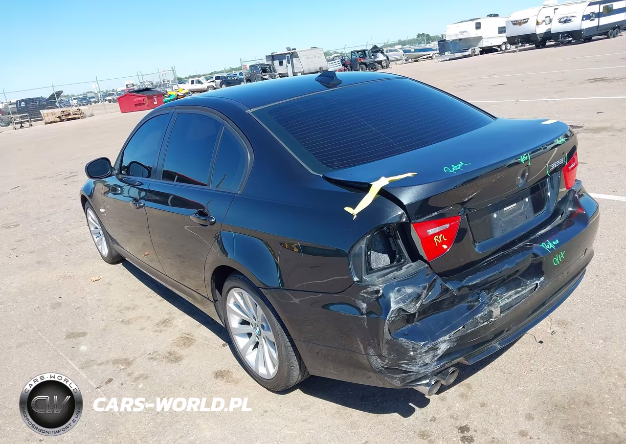 2011 BMW 328I xDrive VIN:WBAPK7C58BA973565 - 3