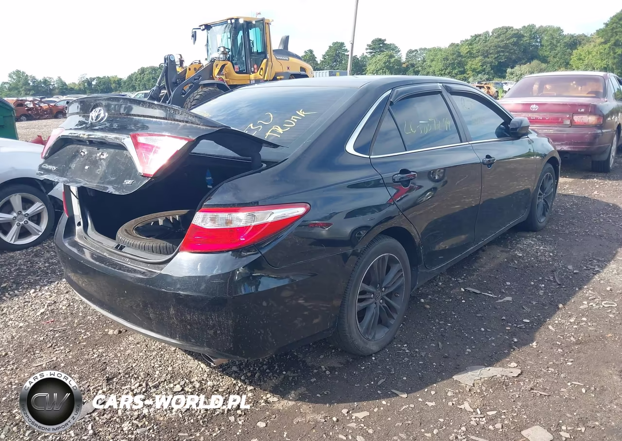 2016 Toyota Camry Se VIN:4T1BF1FK1GU166483 - 4
