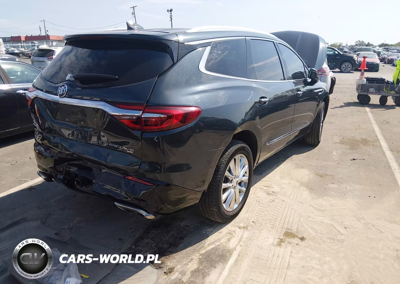 2018 Buick Enclave Premium VIN:5GAEVBKW5JJ186426 - 4