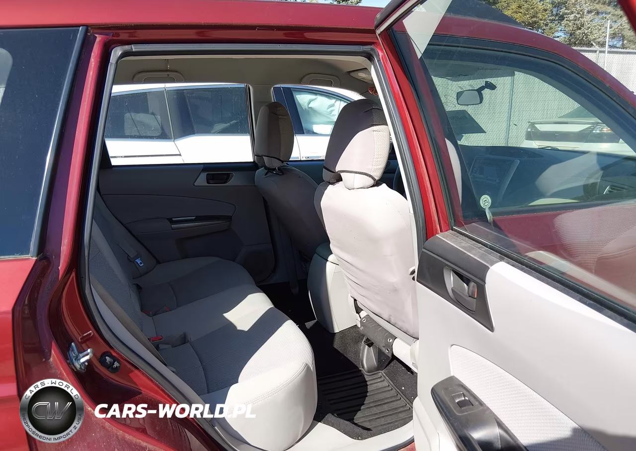 2012 Subaru Forester 2.5X VIN:JF2SHBBC7CH406403 - 8