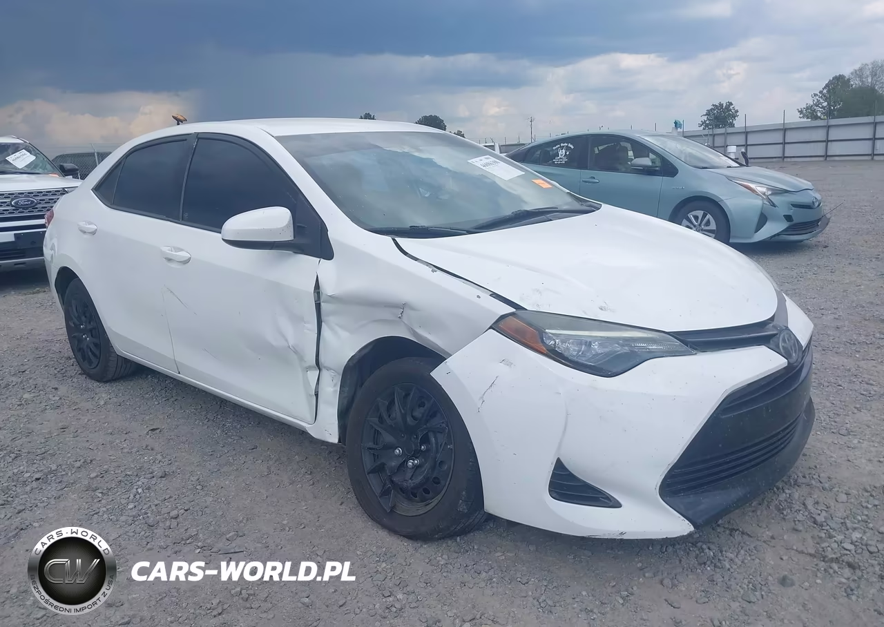 2017 Toyota Corolla Le VIN:5YFBURHE7HP638698 - 6