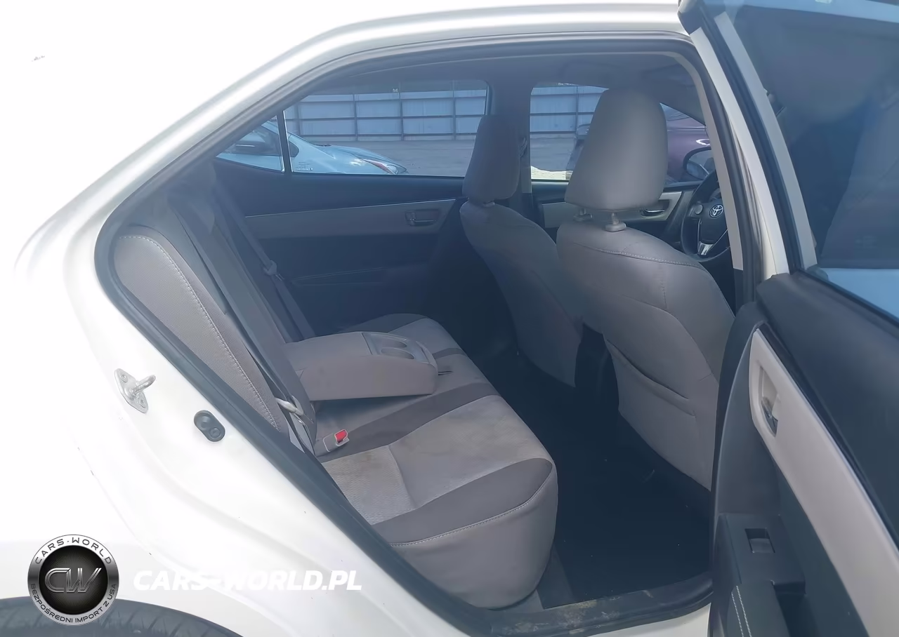 2017 Toyota Corolla Le VIN:5YFBURHE7HP638698 - 8